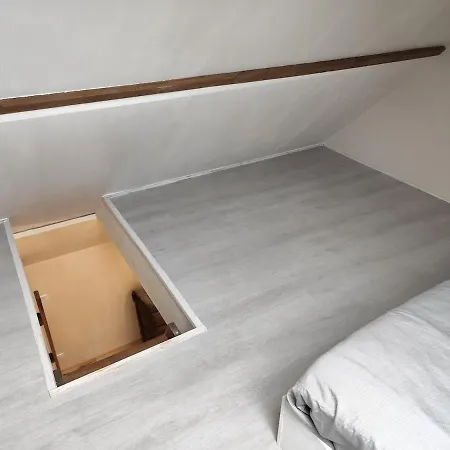 Apartment Avec Mezzanine *