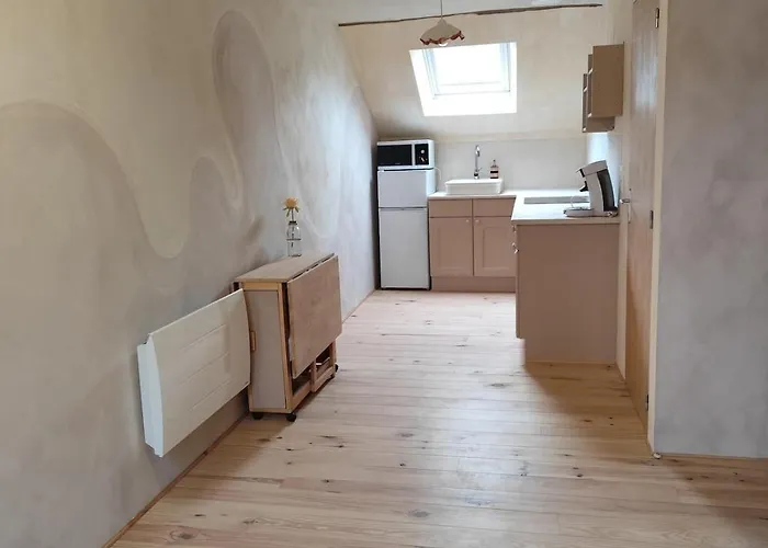 Avec Mezzanine דירה *